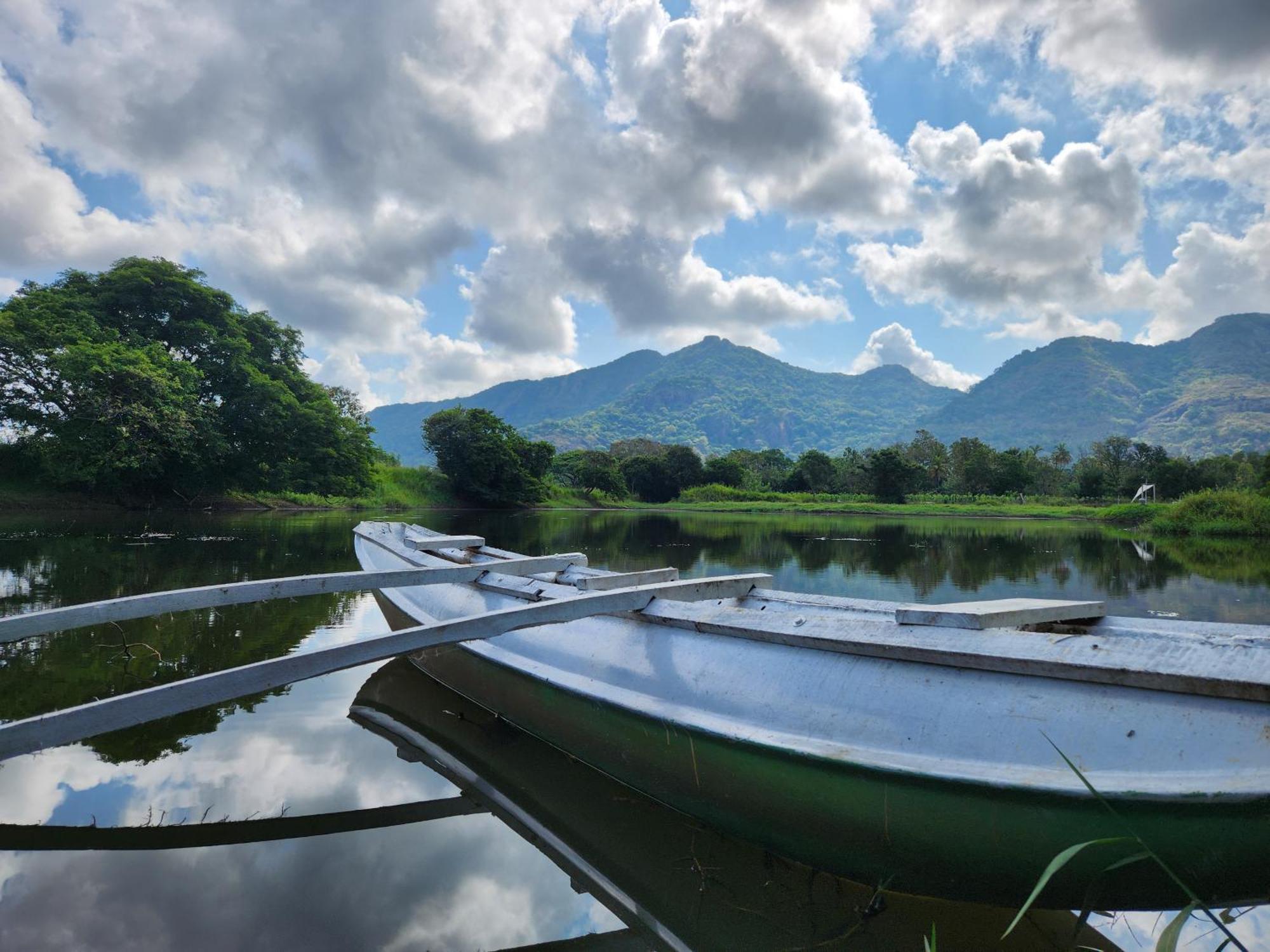 Samabe Lake دامبولا المظهر الخارجي الصورة